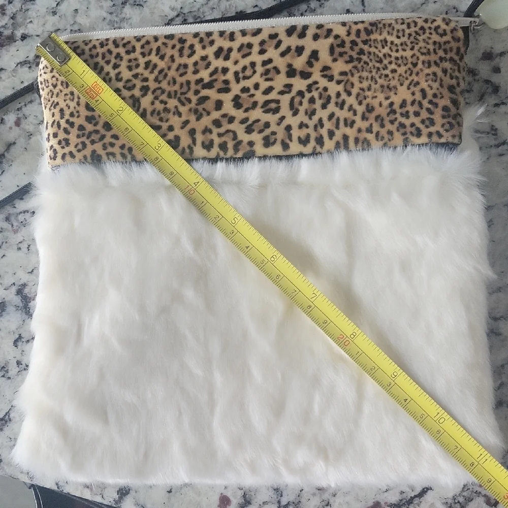 Handmade chic crossbody